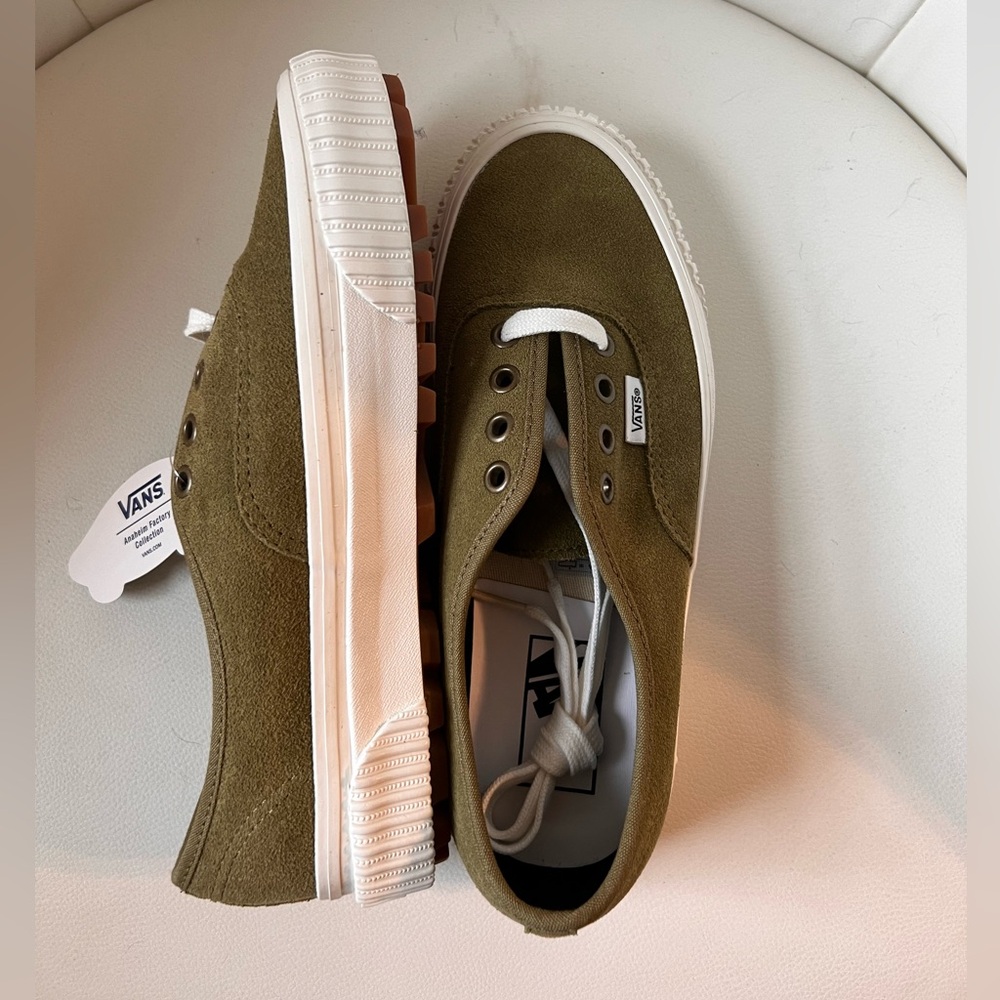 NWT Vans Anaheim Collection Size 7.5